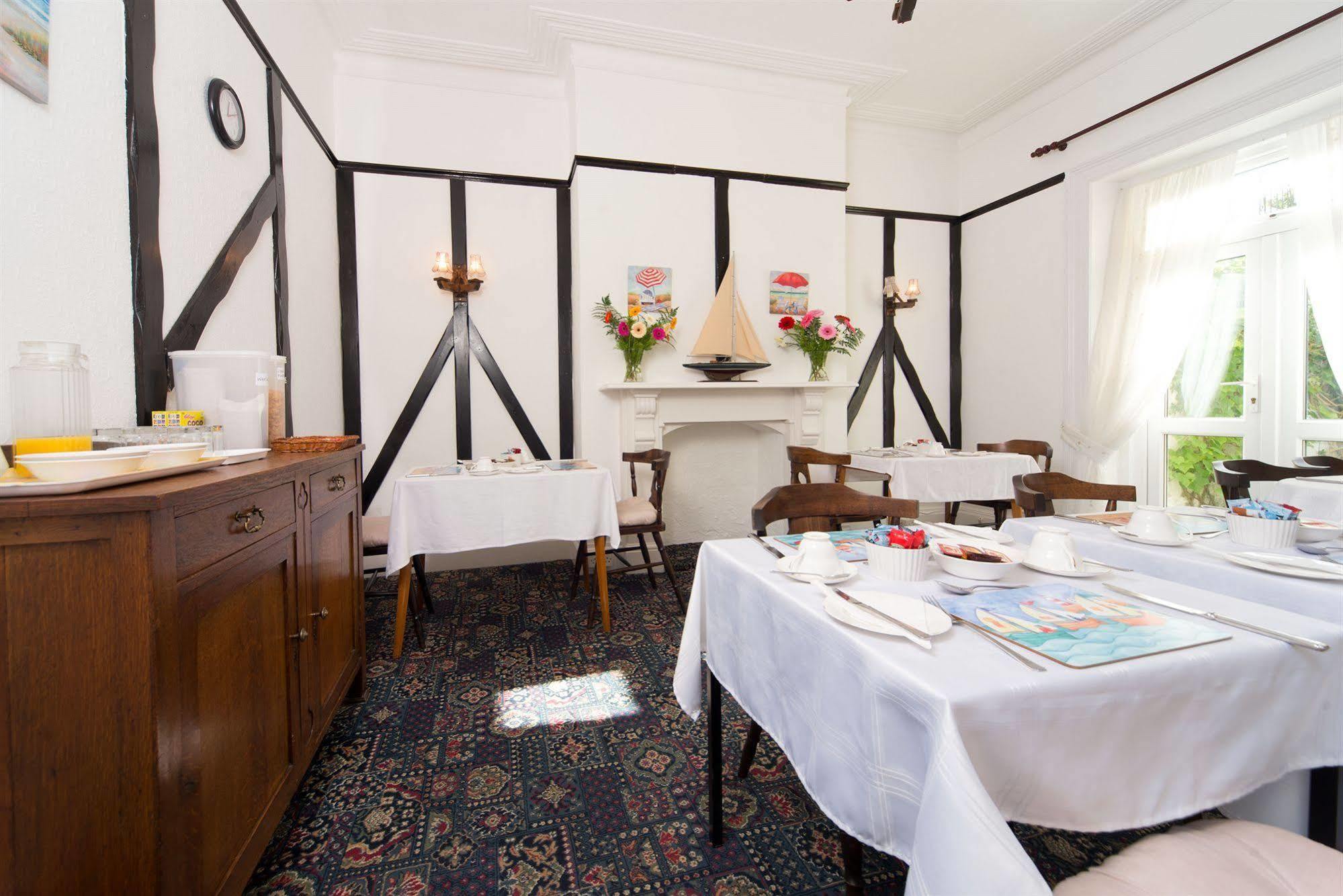 Sandy Bay Guest House Μπόρνμουθ Εξωτερικό φωτογραφία